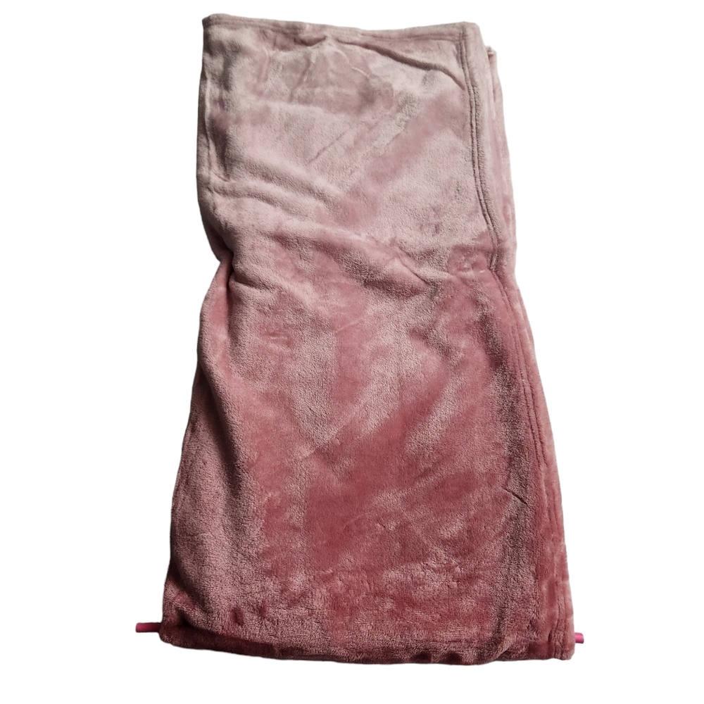 Betsey Johnson Blanket Blue Pink Ombré Ultra Soft Plush Throw - Picture 4 of 7